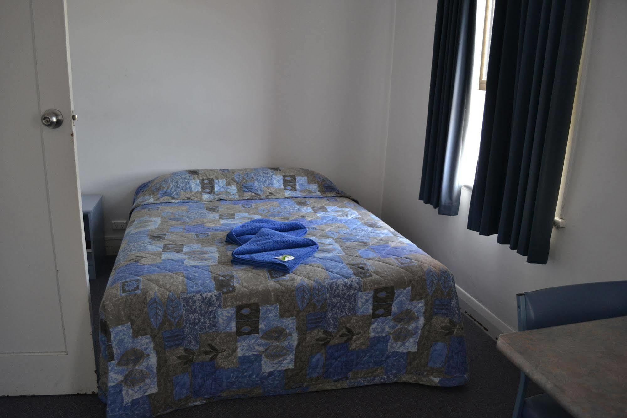 Colac Central Motel Esterno foto