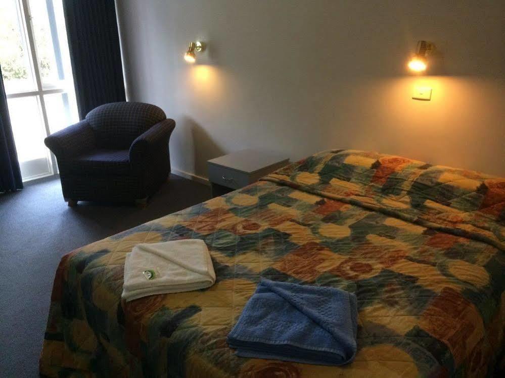Colac Central Motel Esterno foto